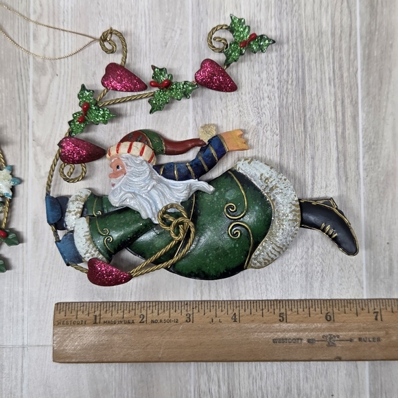 VTG Home Interiors Flying Santa Metal Christmas Ornaments Metal Tin - Picture 3 of 3